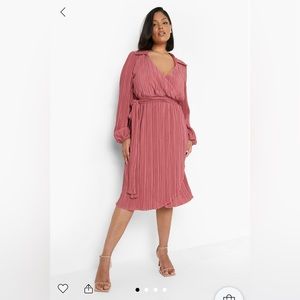 BOOHOO Plus Premium Plisse Wrap Midi Dress, US Size 20